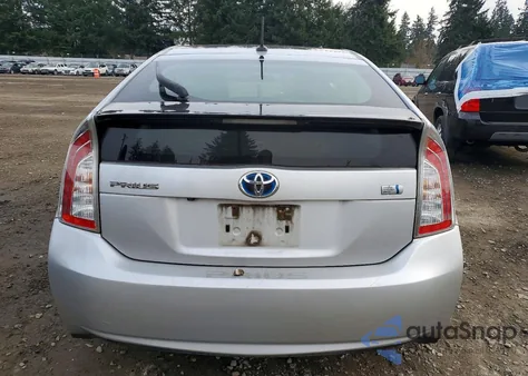 2013 Toyota Prius z USA, uszkodzony, nr VIN JTDKN3DUXD5574946